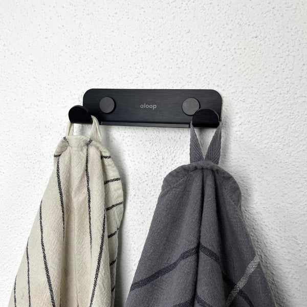 Hanger X2 - Håndklædekrog - Brushed Gold - aloop design studio